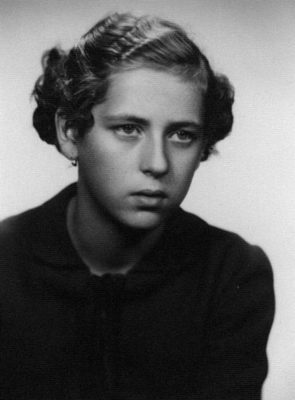Jitka_dt.jpg (45470 bytes)